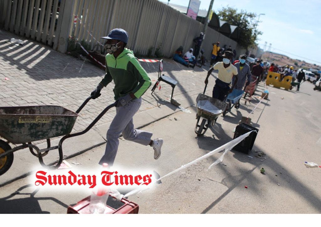 [READ] Sunday Times | Chaos erupts as food parcels handed out in Olievenhoutbosch
